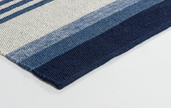 Martha Design - Blue - 70 x 140 cm